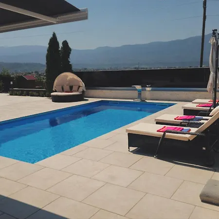 Villa Cube - & Pool Bihać
