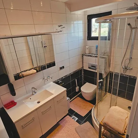 Cube - & Pool * Bihać