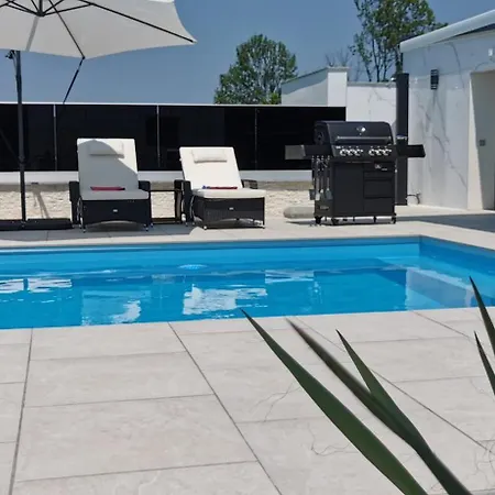 Cube - & Pool Villa *